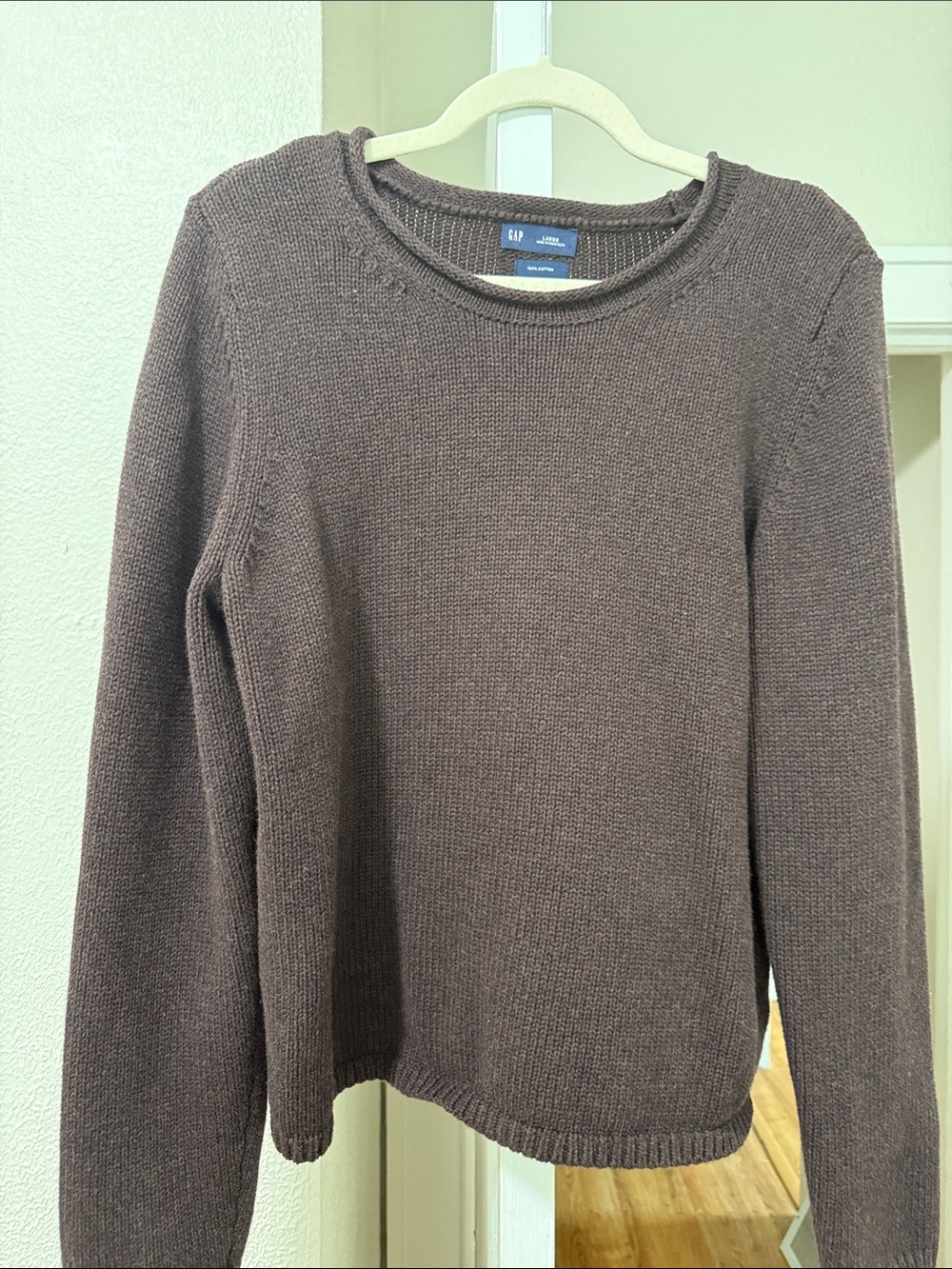 GAP Women's Dark Brown Crewneck Sweater